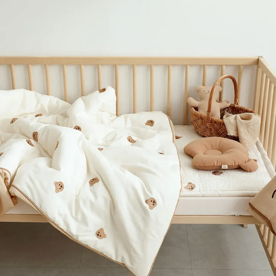 Four Seasons Thickened Newborn Quilt Baby Blanket 2024 Embroidery Bear Soft Children Quilt Cotton Infant Quilt